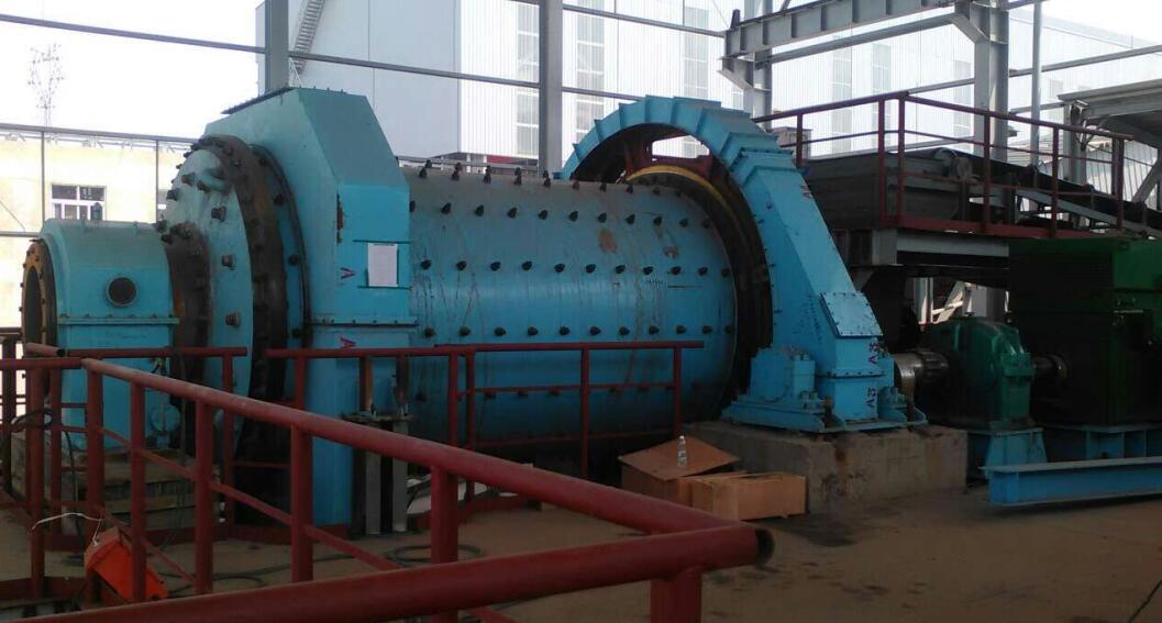  棒磨機